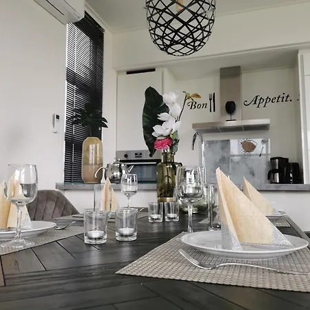 Marina Strandbad Aan Het Oever Mit Zaun Haus Nr 135 *