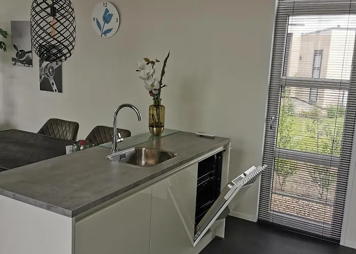 Сasa de vacaciones Marina Strandbad Aan Het Oever Mit Zaun Haus Nr 135