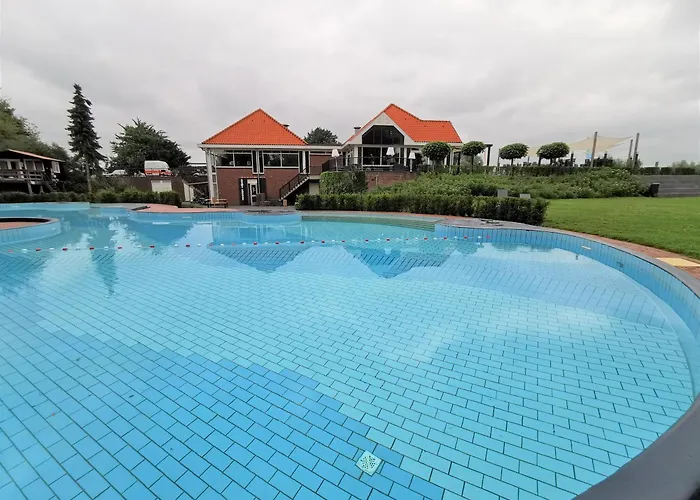 Marina Strandbad Aan Het Oever Mit Zaun Haus Nr 135 Olburgen